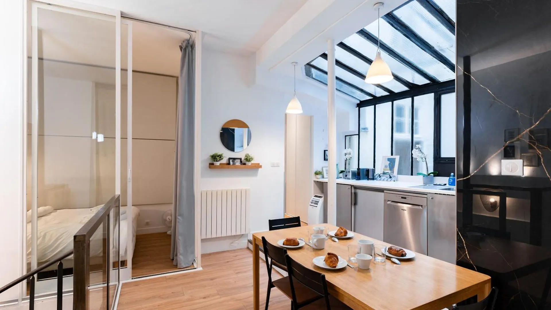 St Germain Sartre Chicsuites Apartment Paris